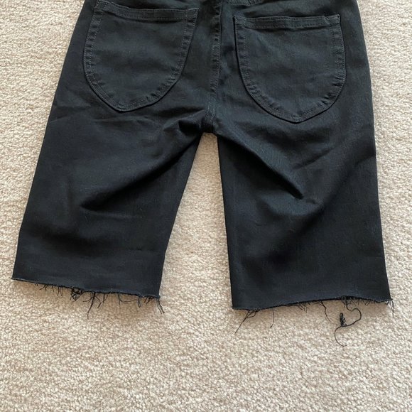 Free People W 24 So Chic Biker Shorts Raw Edge Fringe Hem - Picture 9 of 10